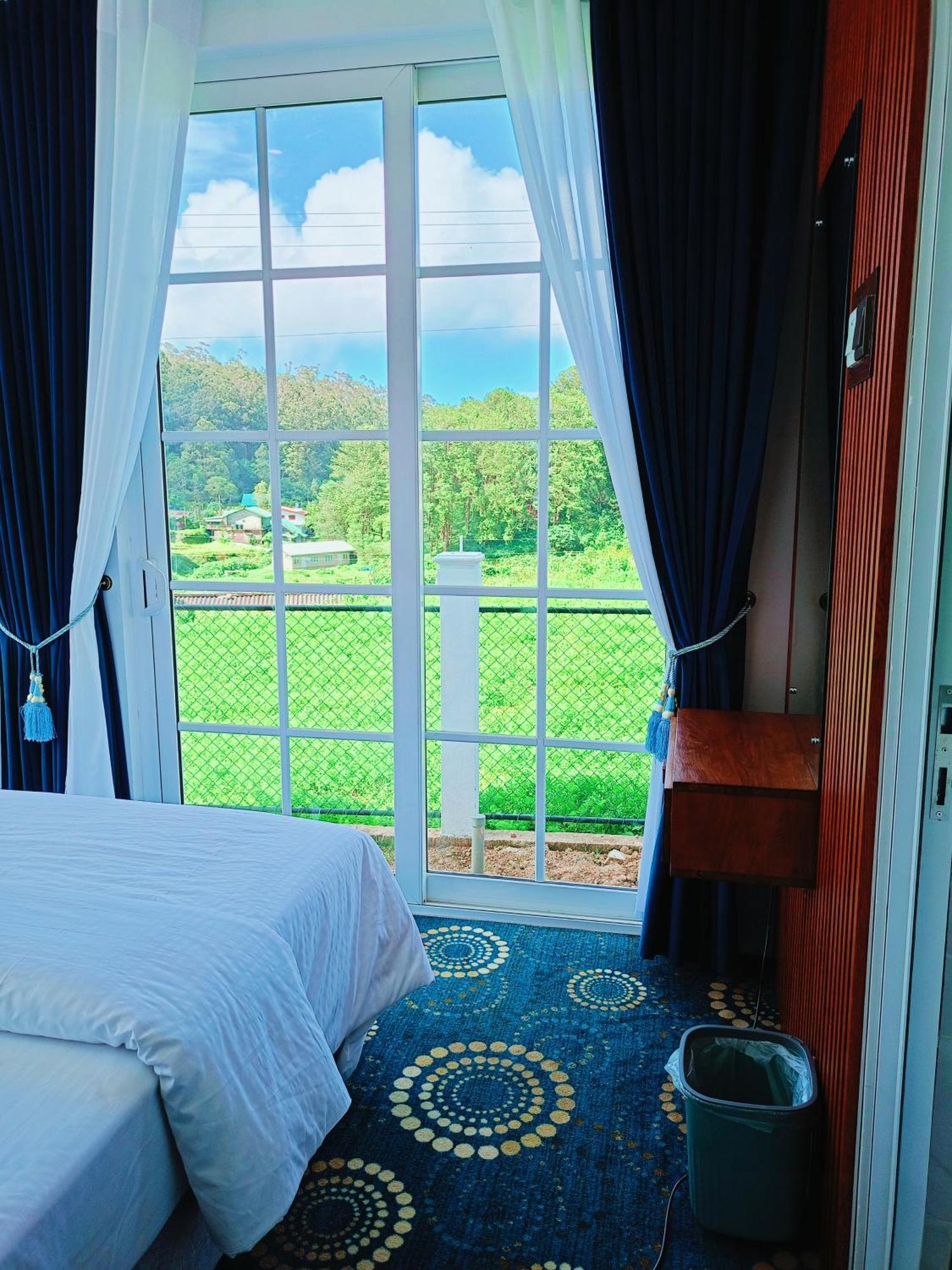 Golden Mist Hotel นูวาราเอลิยา ภายนอก รูปภาพ