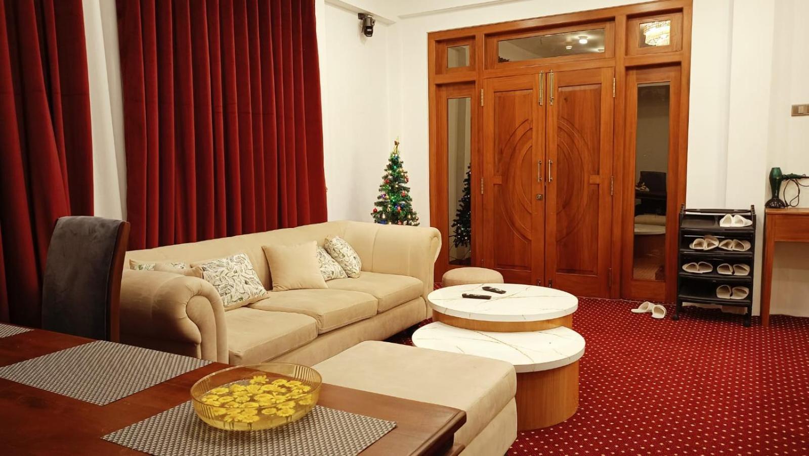 Golden Mist Hotel นูวาราเอลิยา ภายนอก รูปภาพ