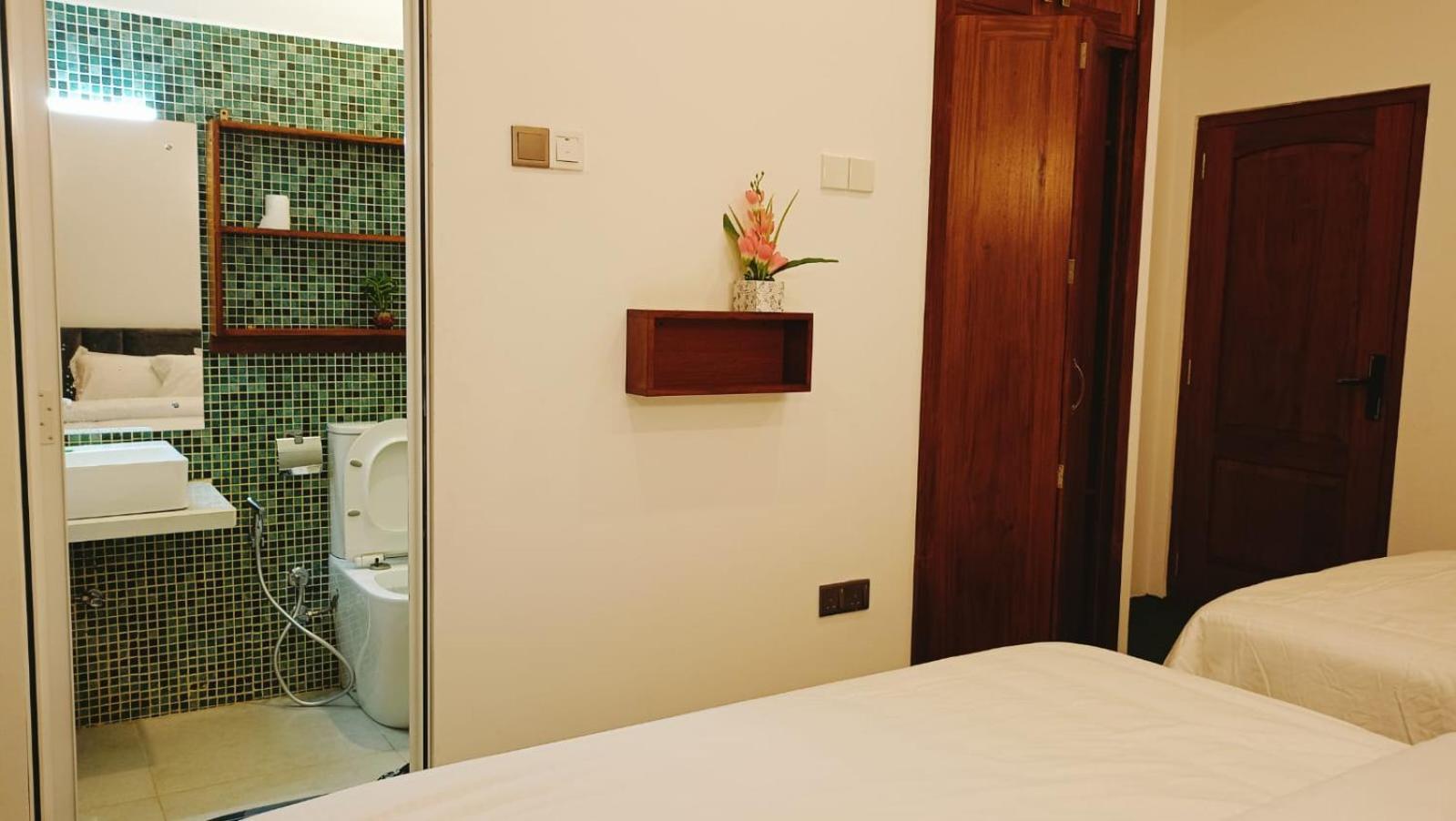 Golden Mist Hotel นูวาราเอลิยา ภายนอก รูปภาพ
